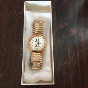 1986 Walt Disney World Resort Gold Mickey Watch